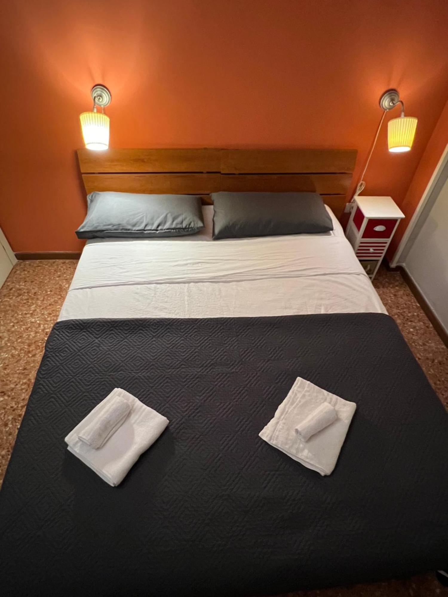 Amrani Rooms Верона Экстерьер фото